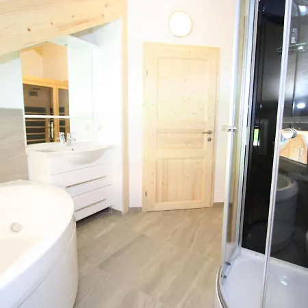 木屋 Wooden Chalet In With Sauna *